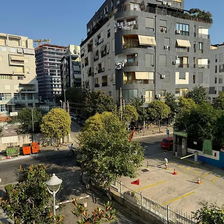 Sunny Balcony Kika2 地拉那